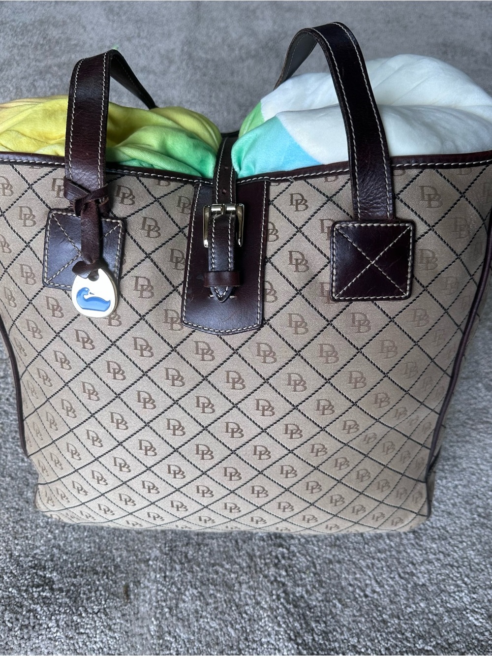 Dooney & Bourke Tan Brown Signature Tote with Dark Brown Trim